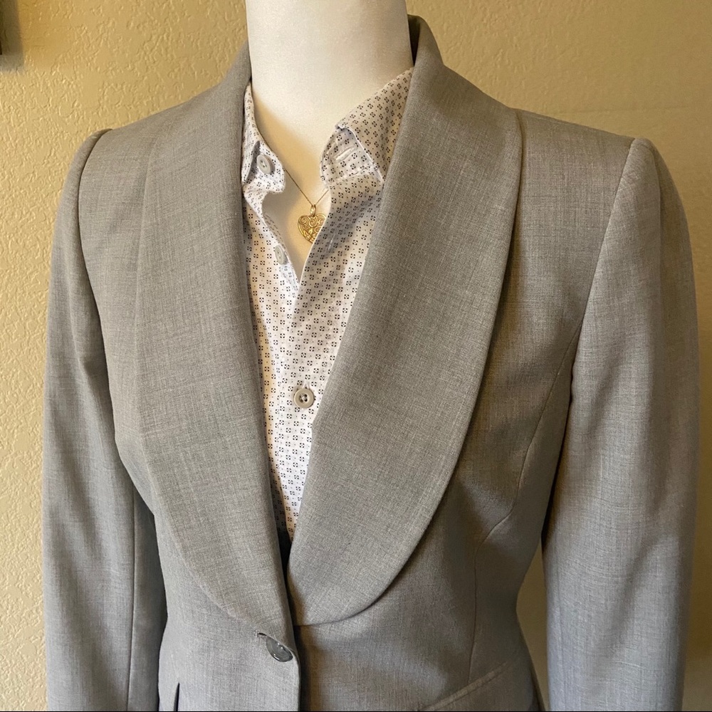 Gianni Bini light gray blazer 6